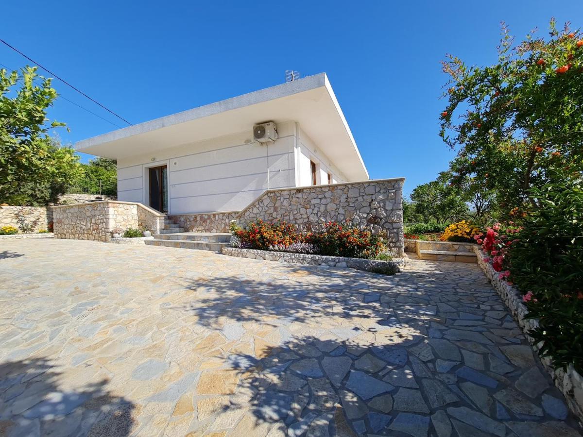 Guesthouse Redilka Ksamil Exterior foto